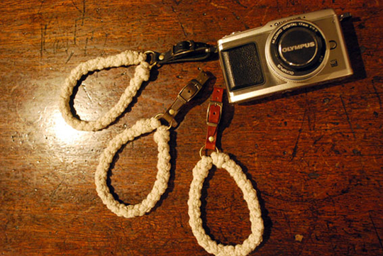 Roberu leather camera goods
