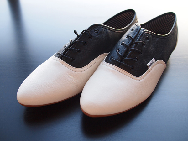 vans sophie saddle shoe